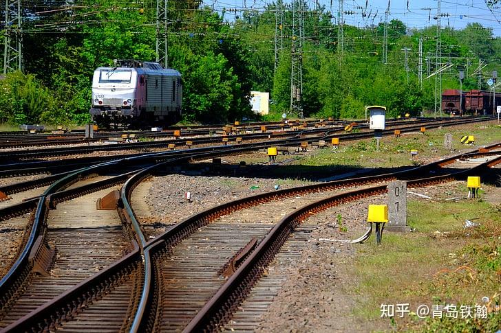 普枕、岔枕傻傻分不清楚?都是铁路上的防腐枕木区别在哪里? - 知乎