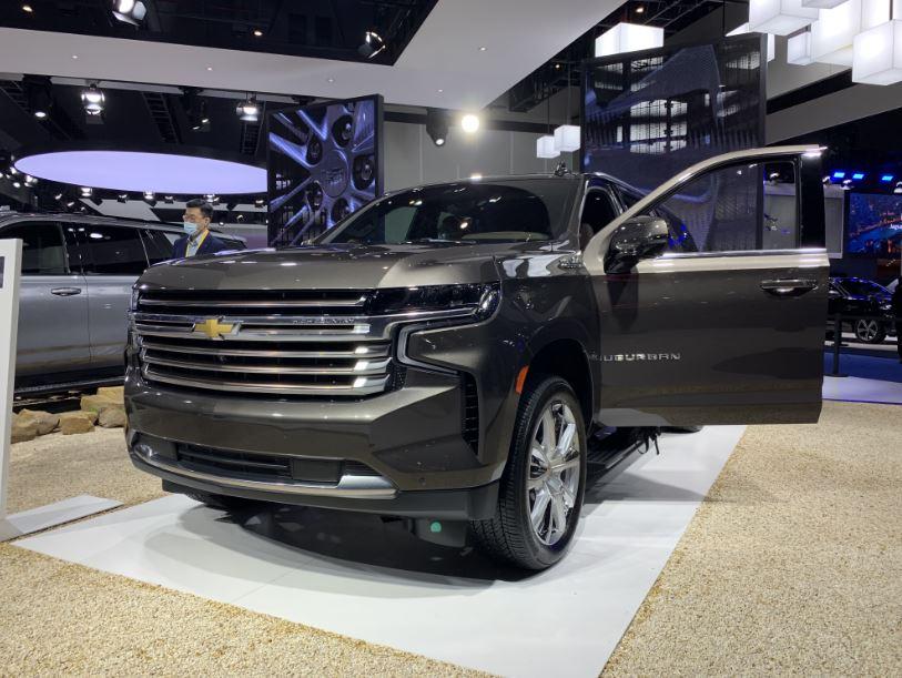 雪佛兰tahoe z71 / suburban亮相,配全led大灯 c形日间行车灯