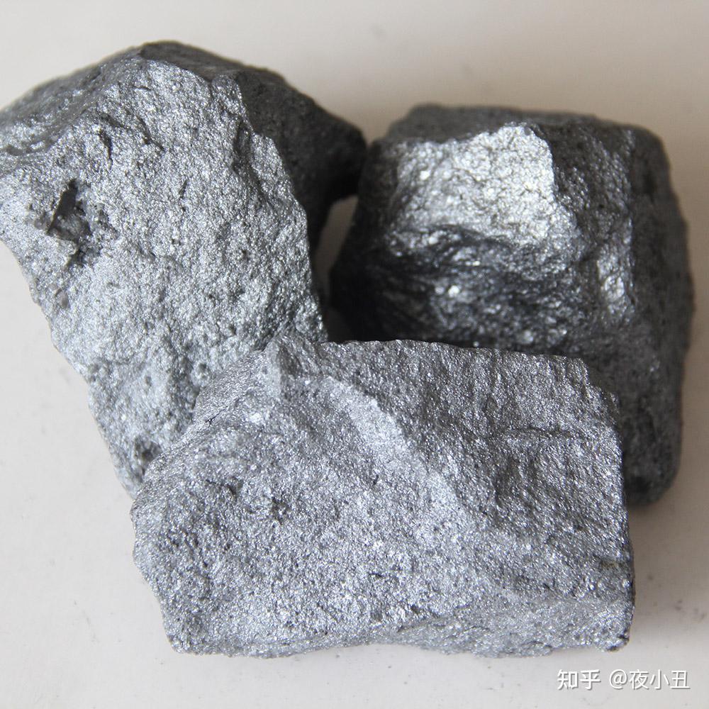 硅铝质矿物图片