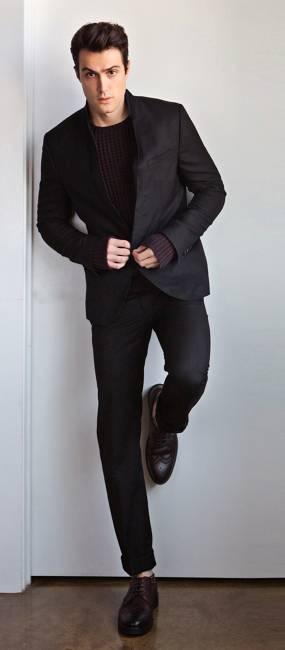 拍照怎么拍男生 v2-3b0a4e4099b60e4ecb852569fe692c8a_b.jpg