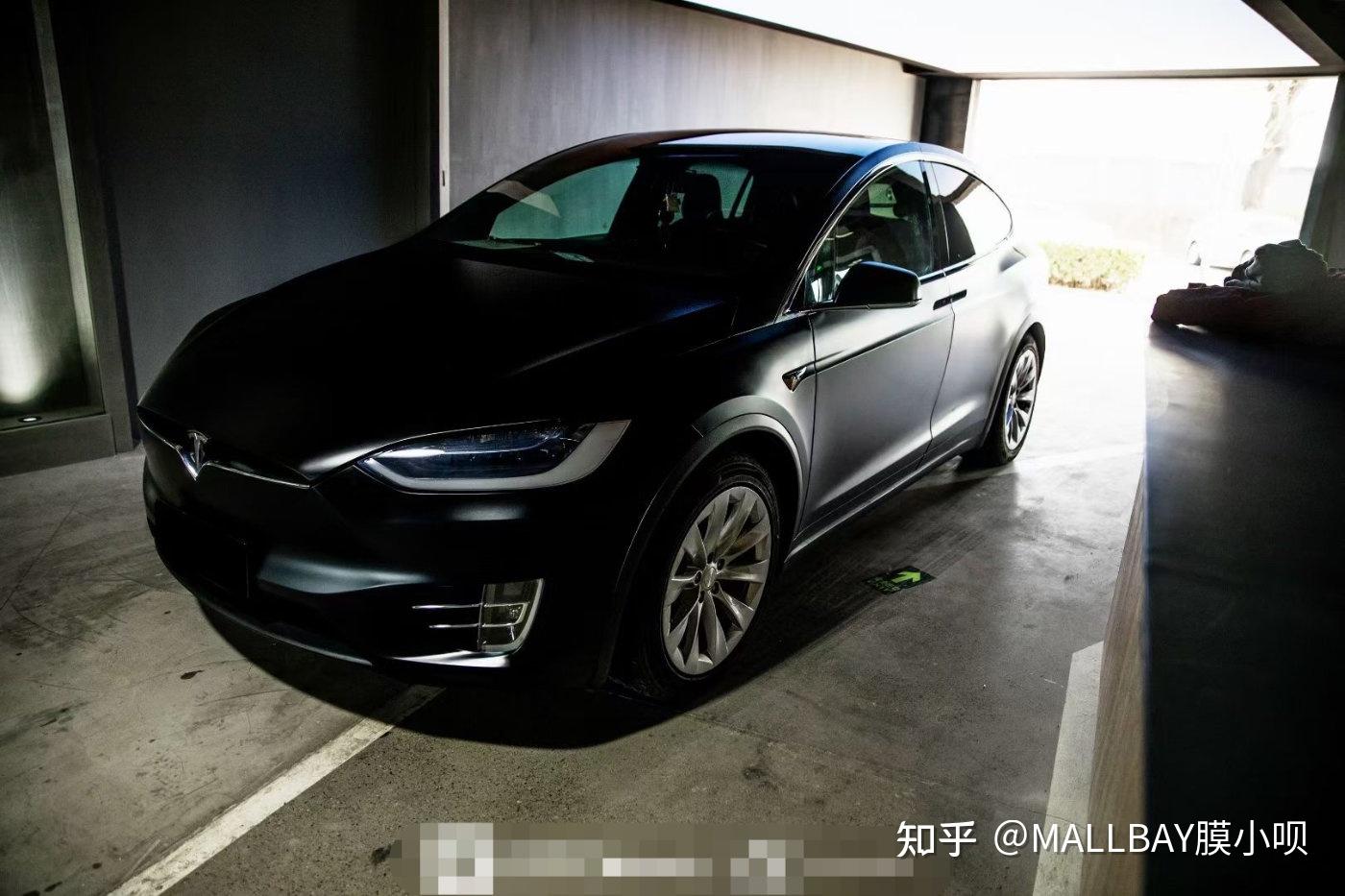 特斯拉modelx全车换色磨砂黑科幻又复古的奢华