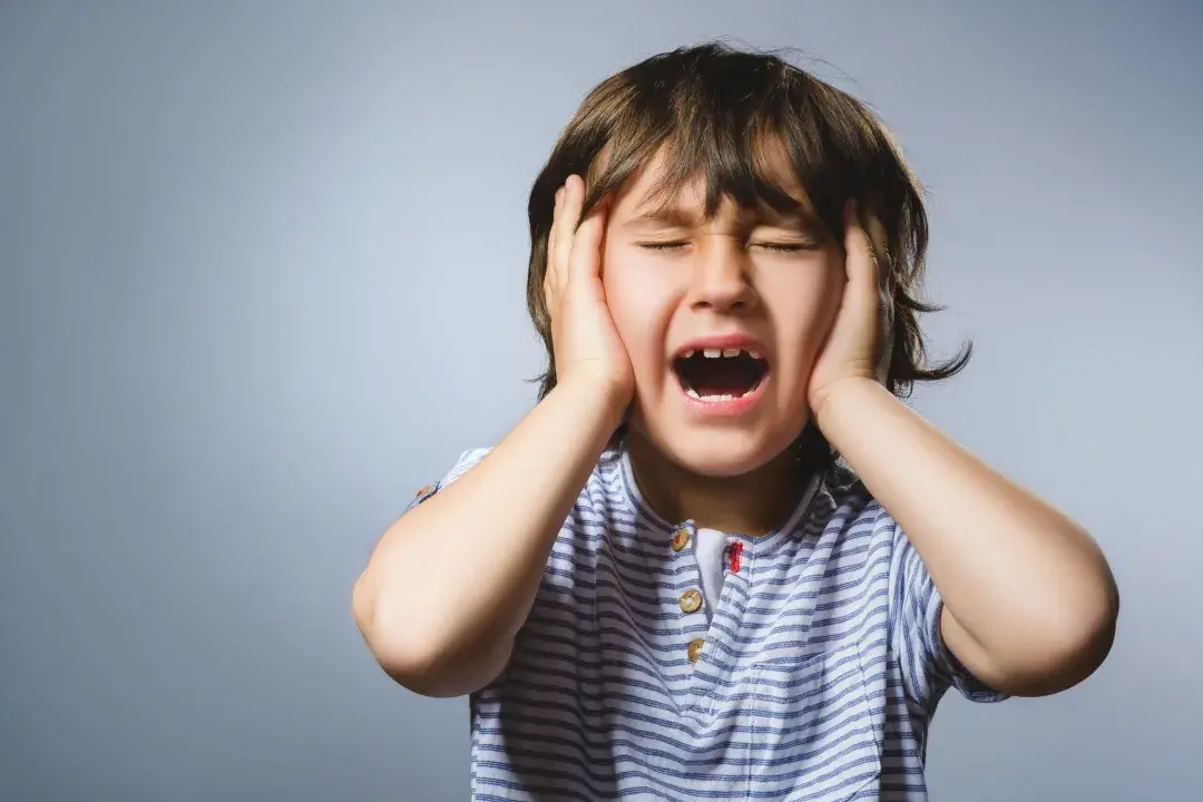 崩溃的妈妈:成年人的情绪并没有很平静