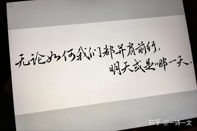 当浓眉遇上约基奇两位MVP级中锋的战术博弈