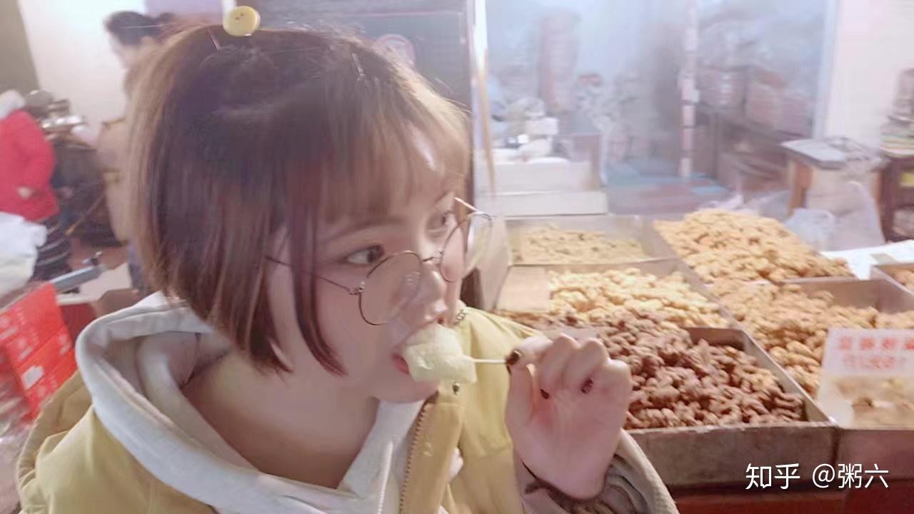 回答小可爱的穿搭问题适合学生党贫民窟女孩