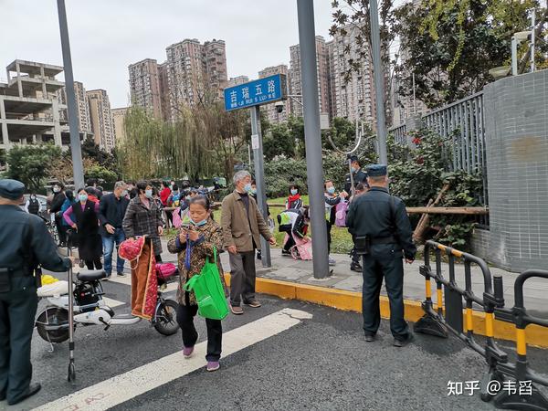 这是历史上最差劲的小学生吗? - 知乎