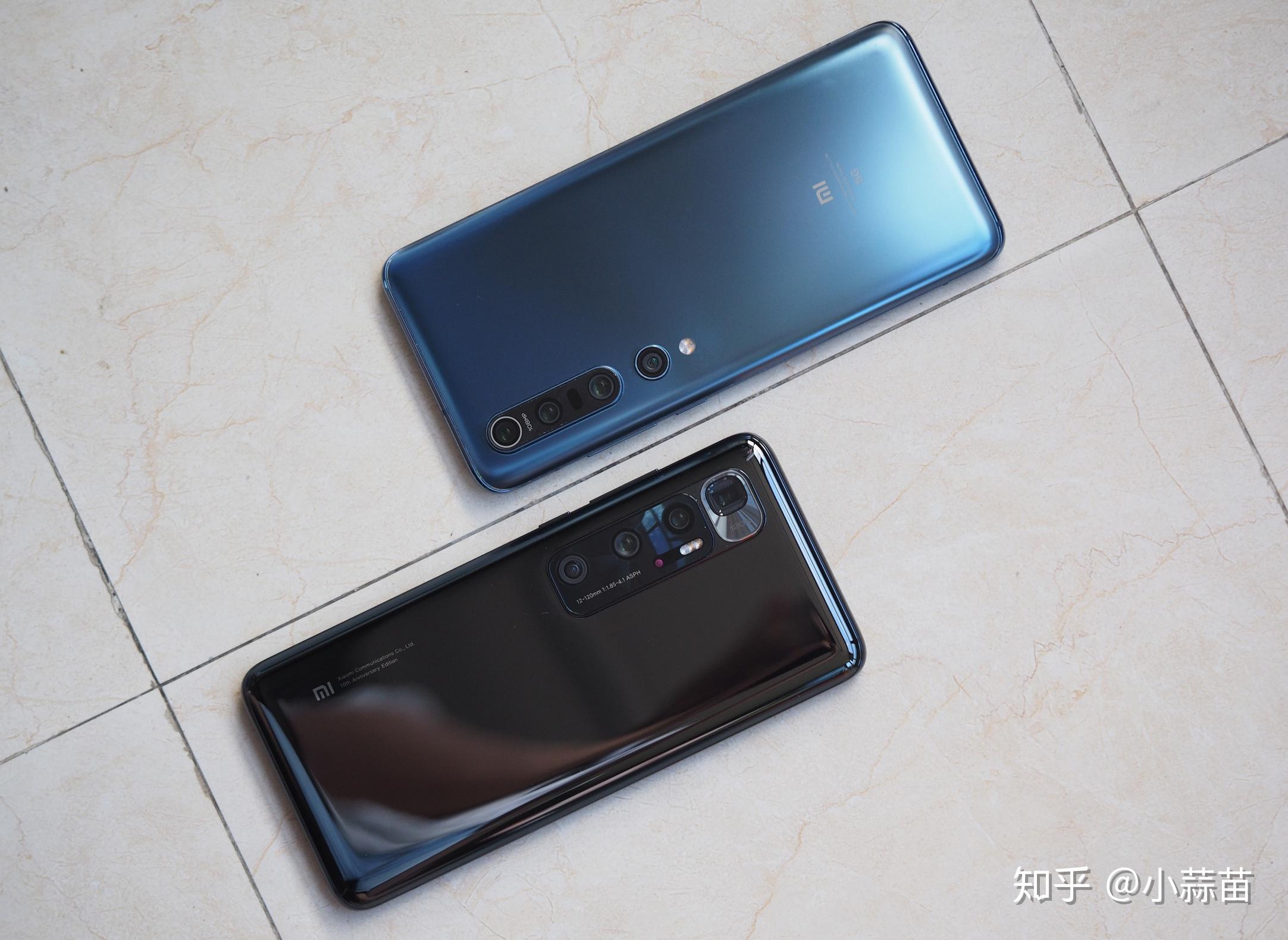 都是双曲面屏幕 前置打孔屏设计,打孔位置,边框和下巴宽度等和小米10