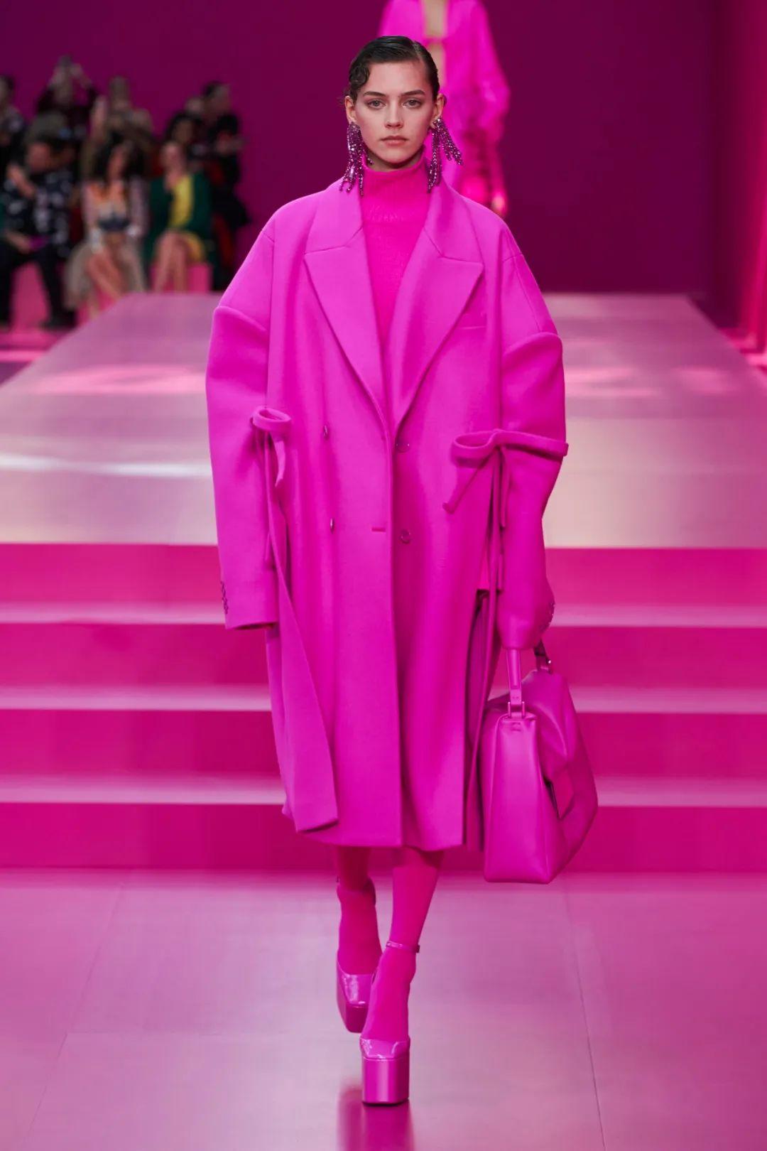 hot pink 是新的千禧粉