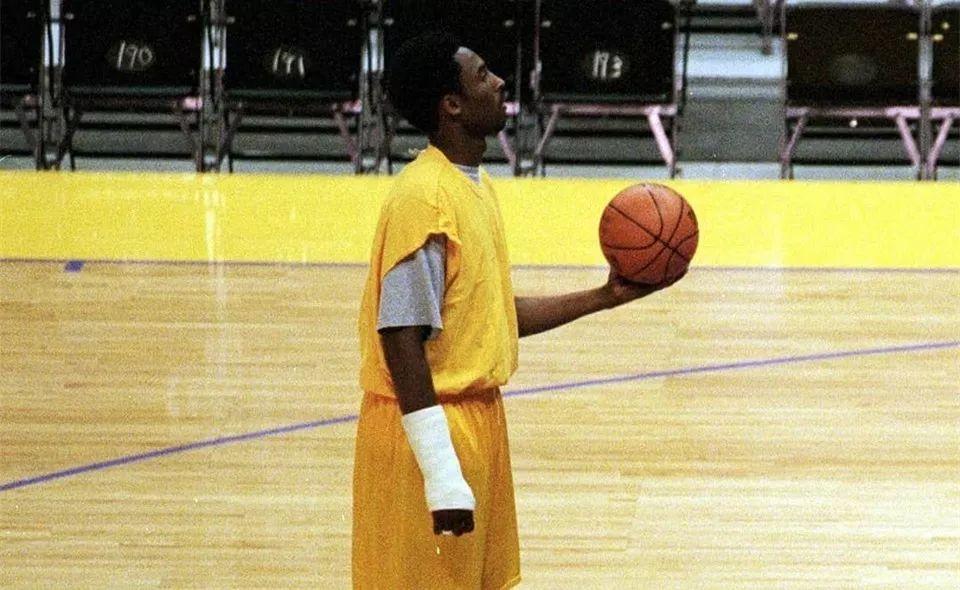 我怀念科比我也关心武汉疫情我更热爱自己的祖国还有问题吗