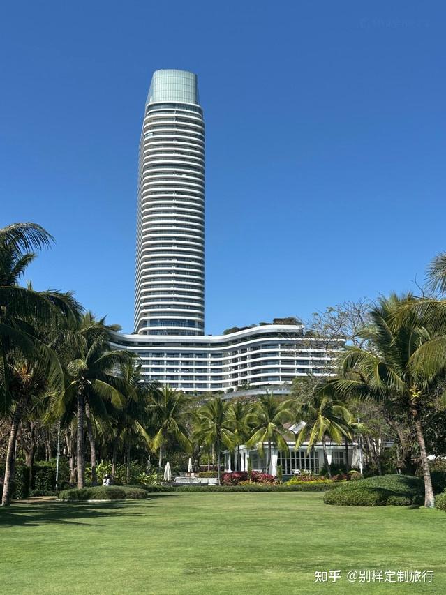 暑假三亚酒店集体绷不住了!1000+住亲子天花板仁恒皇冠+睡君悦海景房+拿下鸟巢森林木屋别墅,这波福利,到底有多香! - 知乎