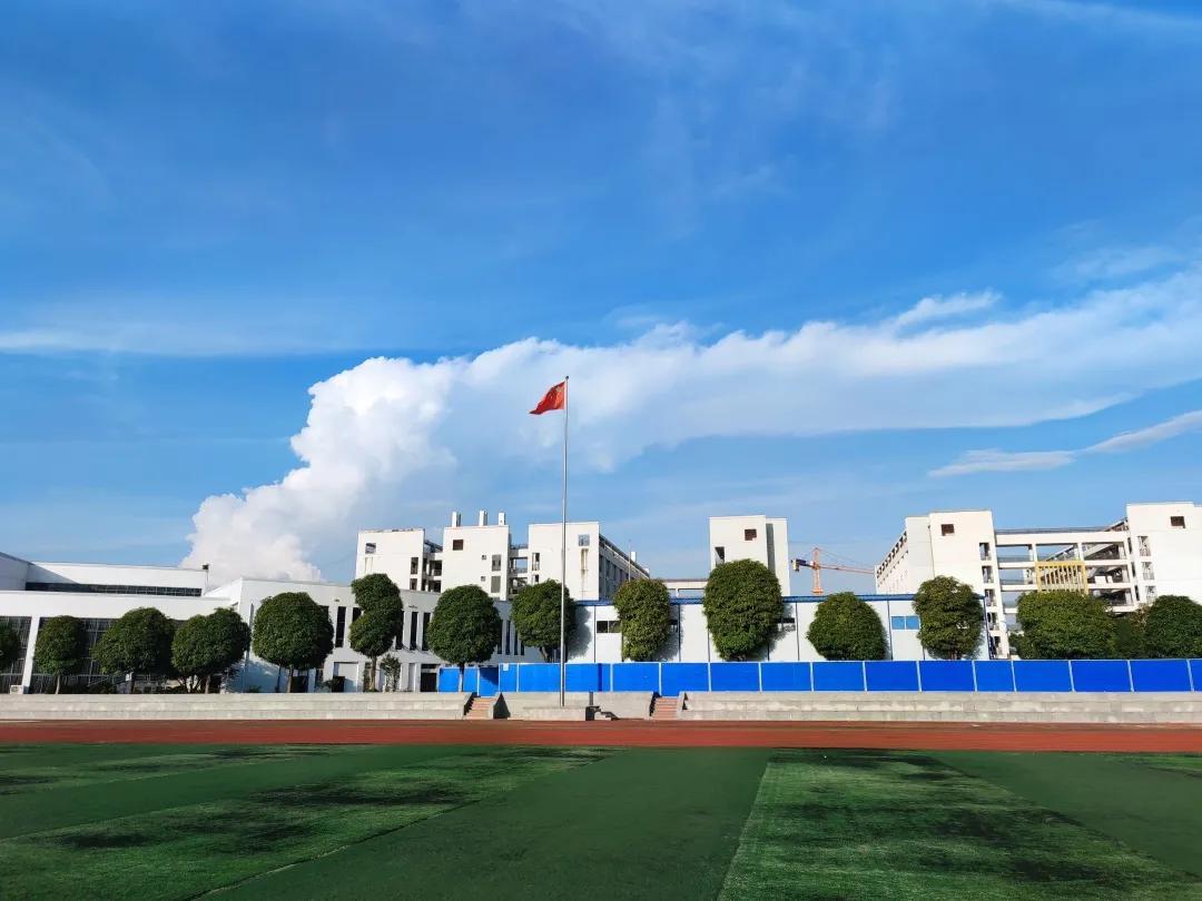 广西财经学院新校区图片