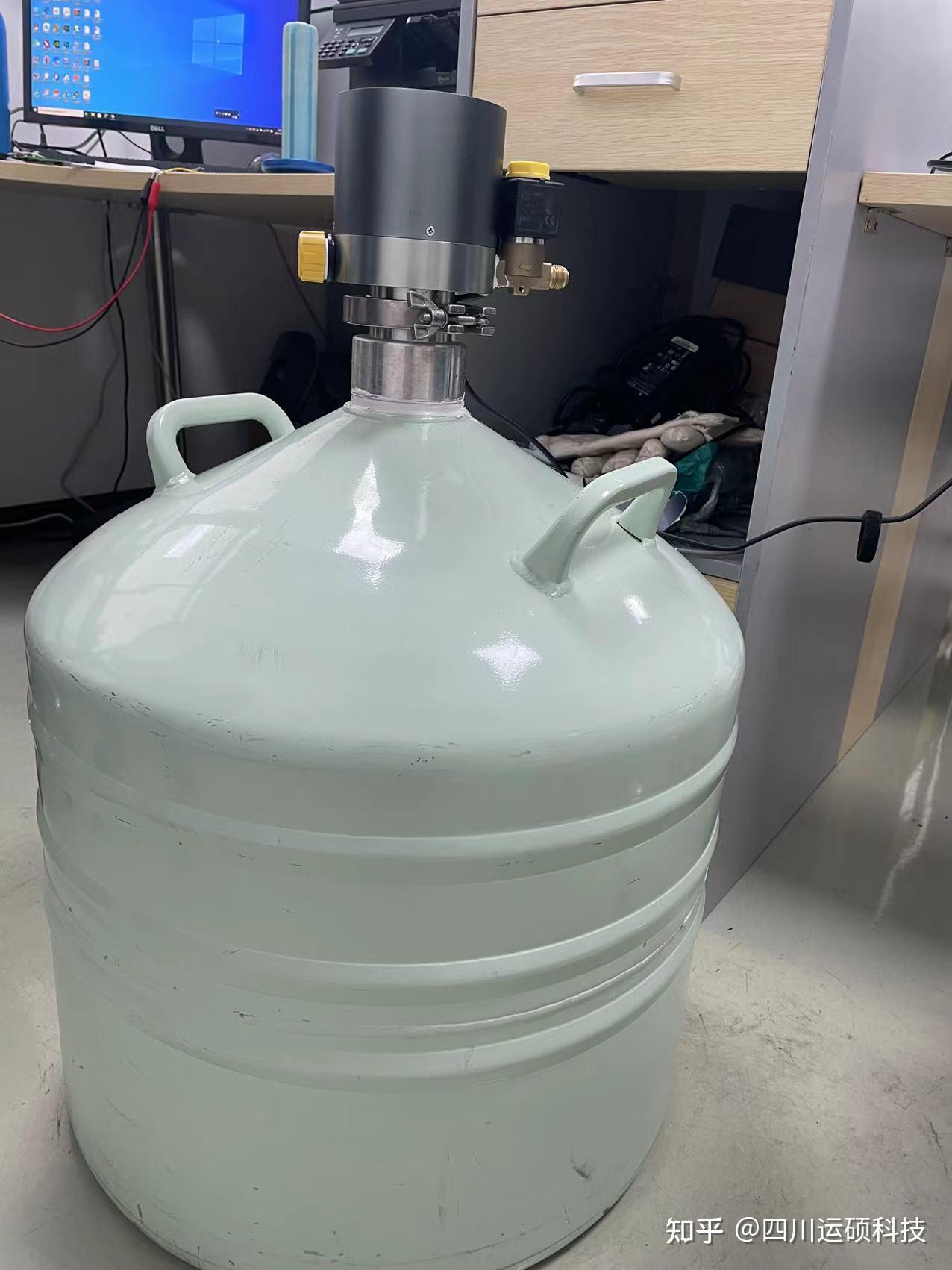 一款液氮出液装置智能液氮泵