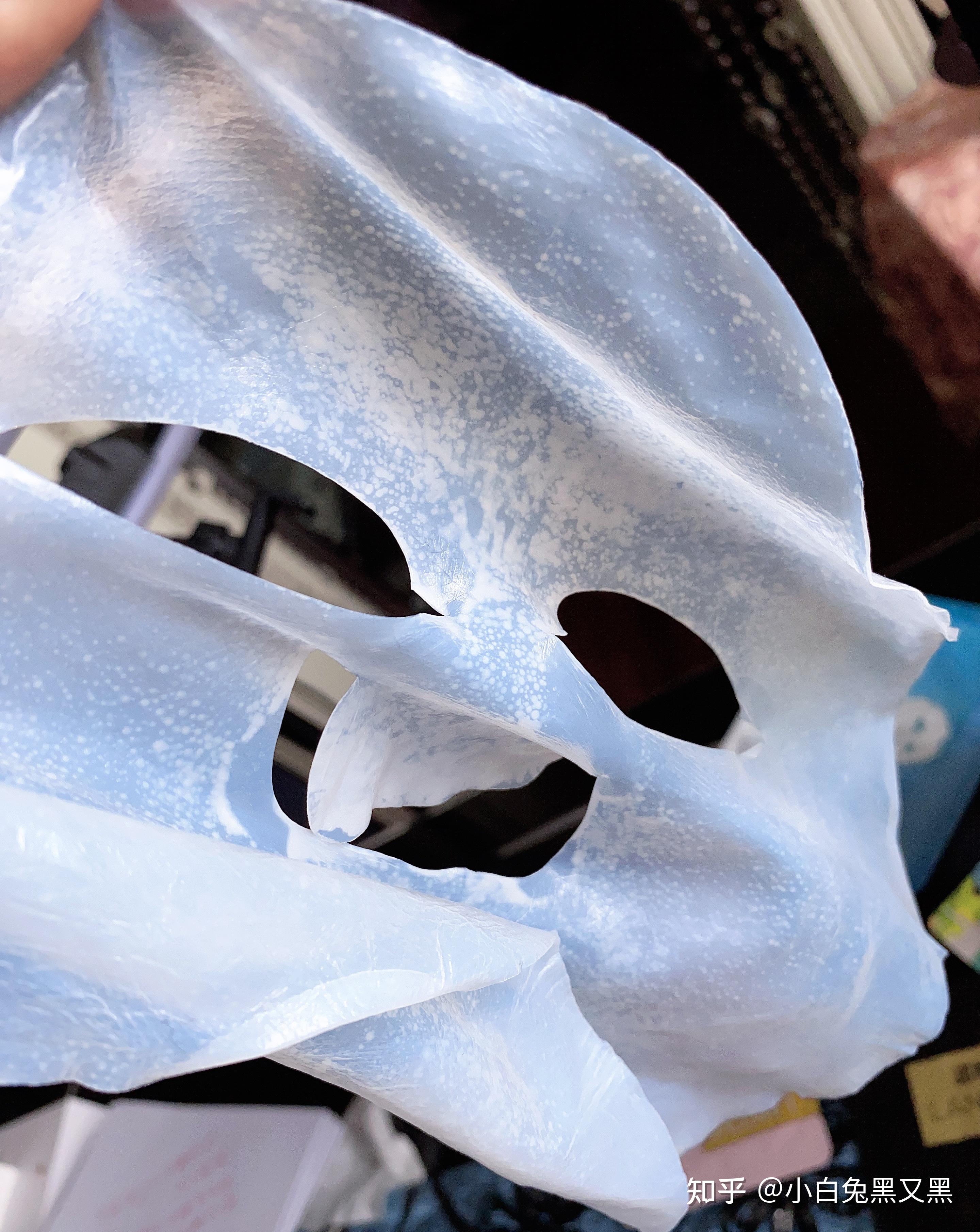 诺妍瑞生物纤维面膜一片面膜吸出皮肤多余油脂和污垢,让皮肤瞬间焕嫩