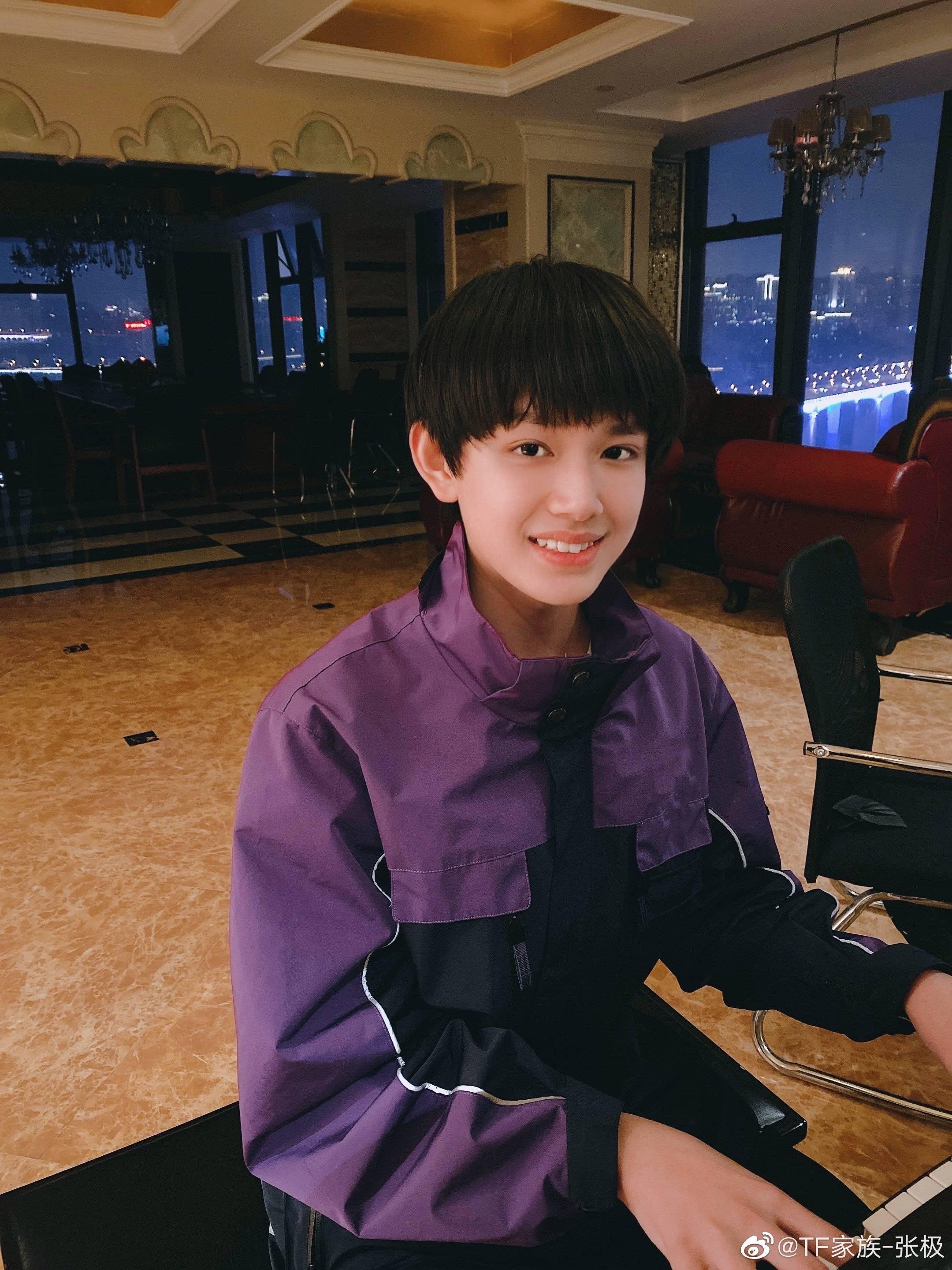 如何评价tf家族三代团的张极？