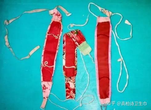 古人发明了史上使用历时最久的生理卫生用品——月经带,它由小布条