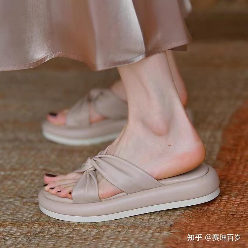 鞋子怎么才能没有褶皱 v2-3d52d260c715d4d180907c24ff94c0a6_r.jpg