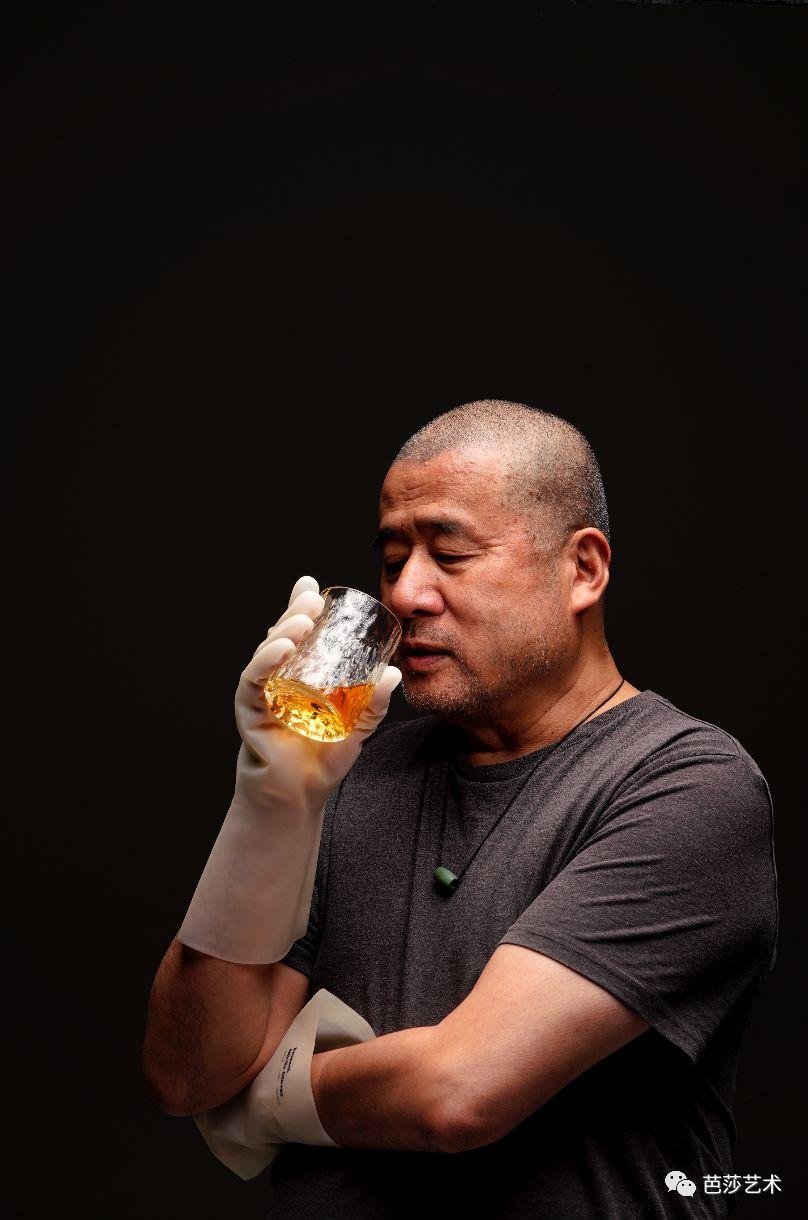 陆扬没有强迫我们去做他觉得好的作品""(张培力老师)对我影响最大