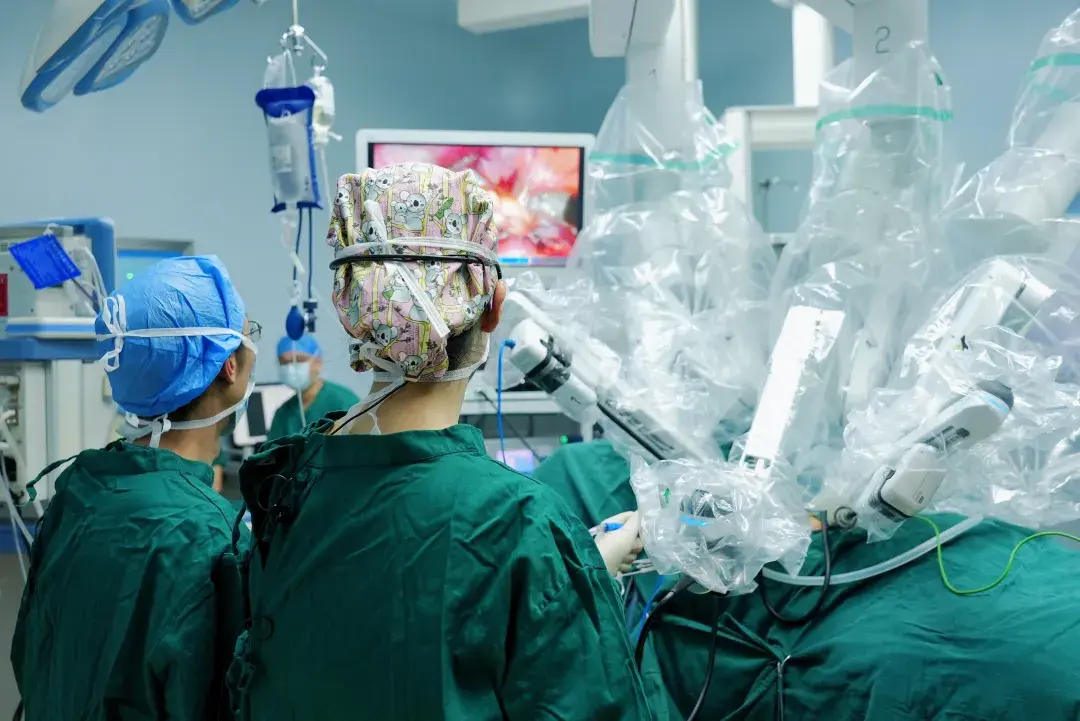 浙江省人民医院:西南地区首例!5g超远程国产机器人肾肿瘤切除手术 - 