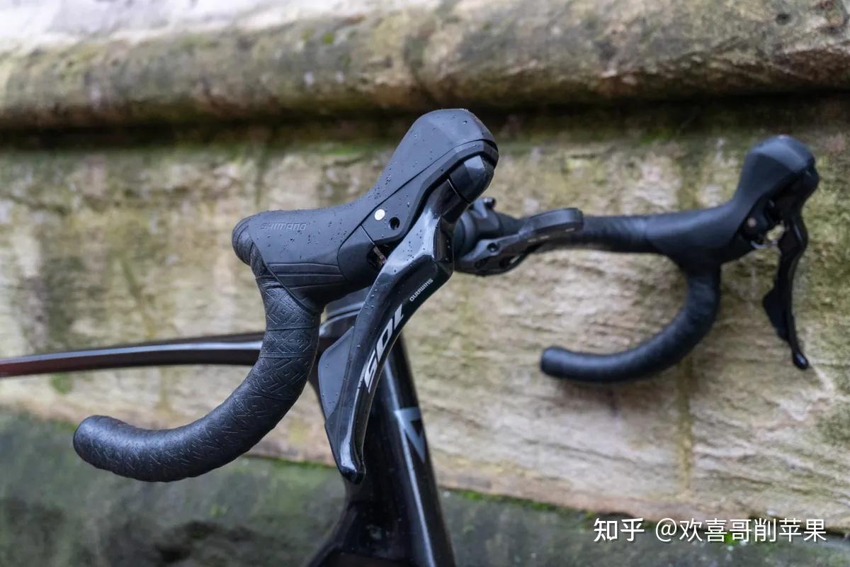 2024骑行指南678评论捷安特次顶级耐力公路自行车giantdefyadvanced