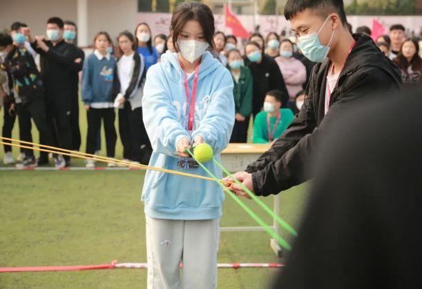 青島濱海學院:第十四屆校園吉尼斯大賽全收錄——are you ready?