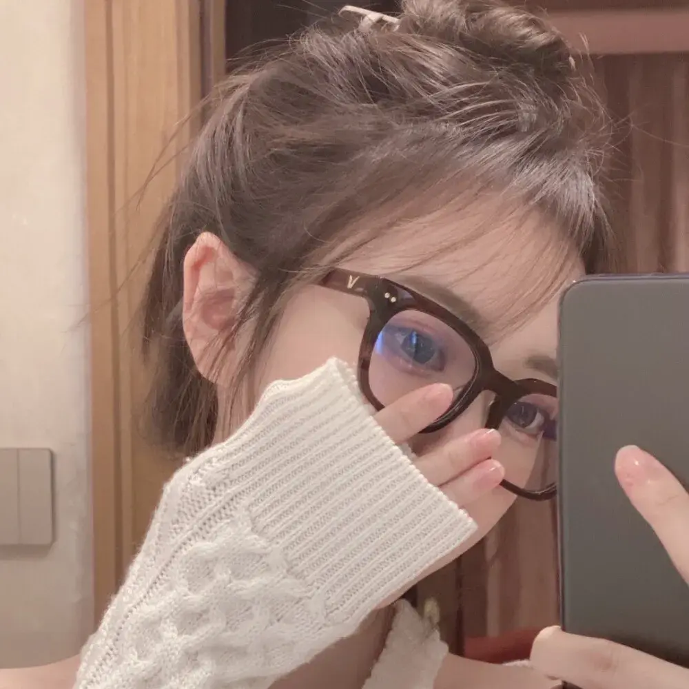 氛围感的女生微信头像有哪些? - 知乎