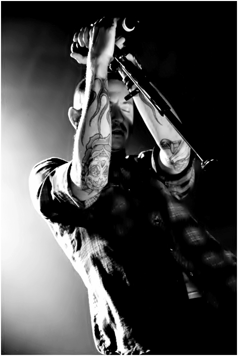 林肯公园主唱自杀身亡终年41岁一位音乐大师就此陨落