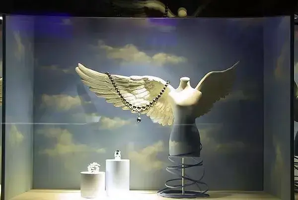 商业店面橱窗之灯光照明设计