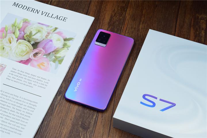 4400万前置双摄 自拍体验强悍升级 无愧于自拍旗舰 知乎