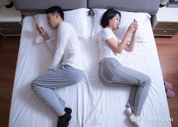 中年夫妻为何喜欢分房睡？60岁后还能有夫妻生活吗？答案揭晓！ 知乎