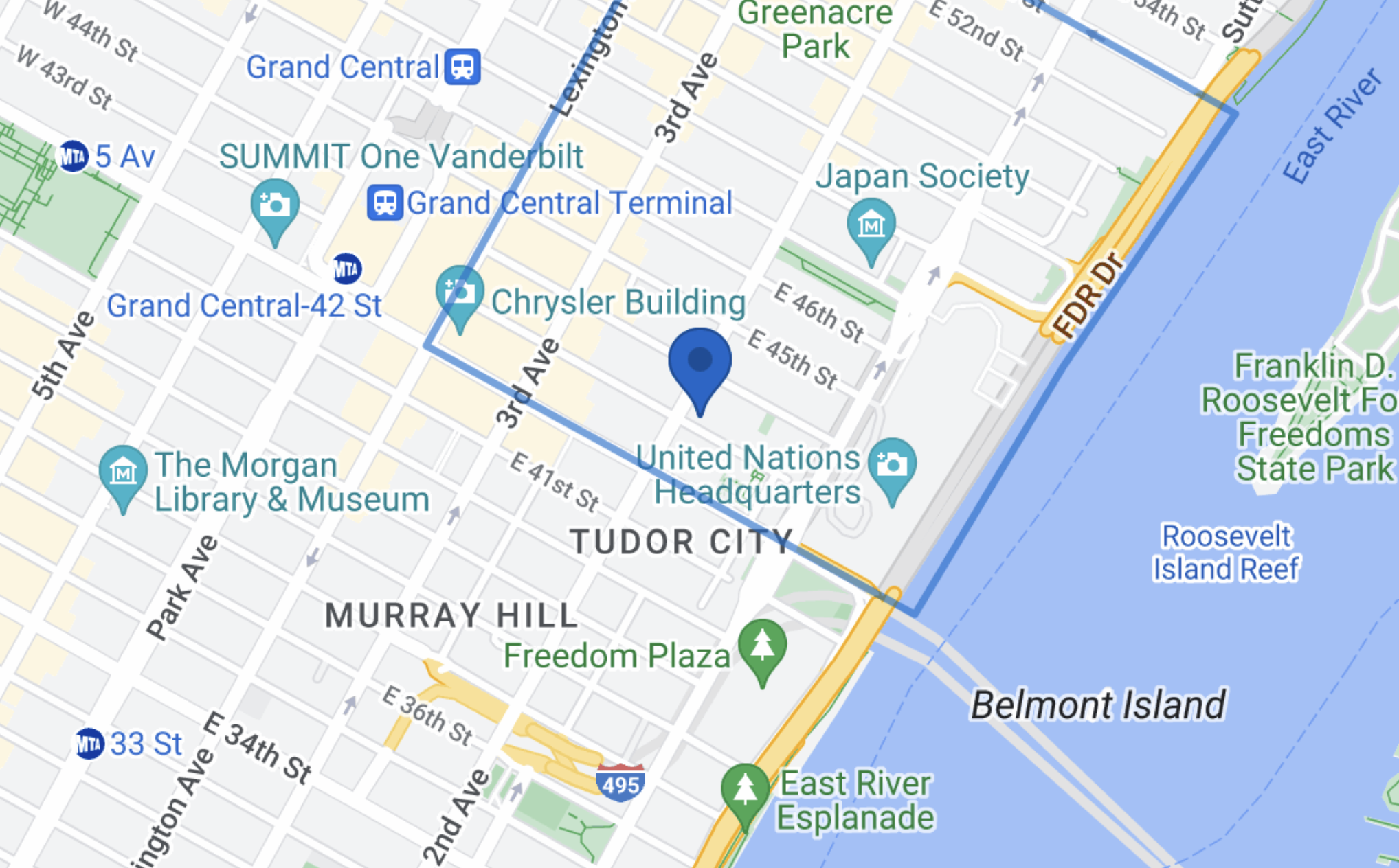 棕色外墙经典公寓楼盘,地处核心区位,毗邻联合国总部和 tudor city