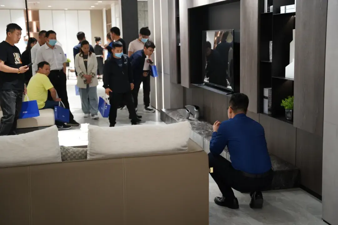 简一家居举办2021极简新品发布会暨财富分享会 - 知乎