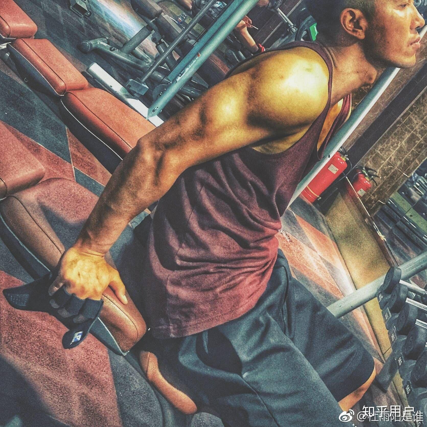 怎样评价主持人杜雨阳