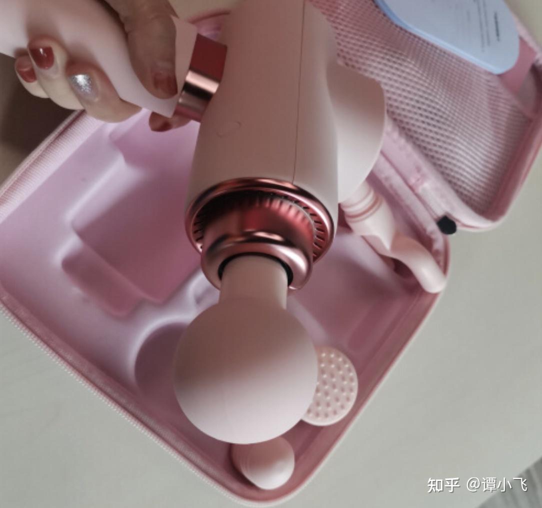 小型按摩器个头小功能大使用方便好携带