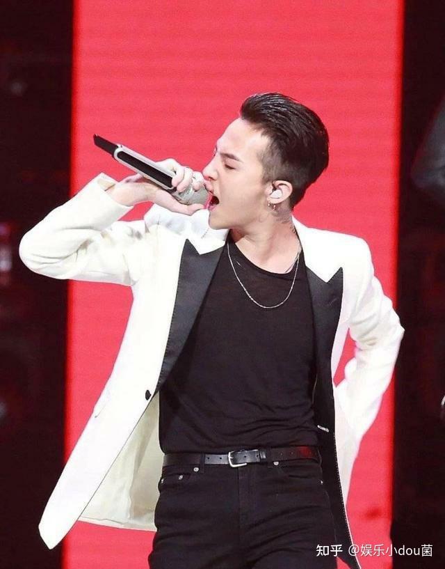 权志龙jennie约会被拍,曝已经恋爱一年,这是要公开了吗? - 知乎