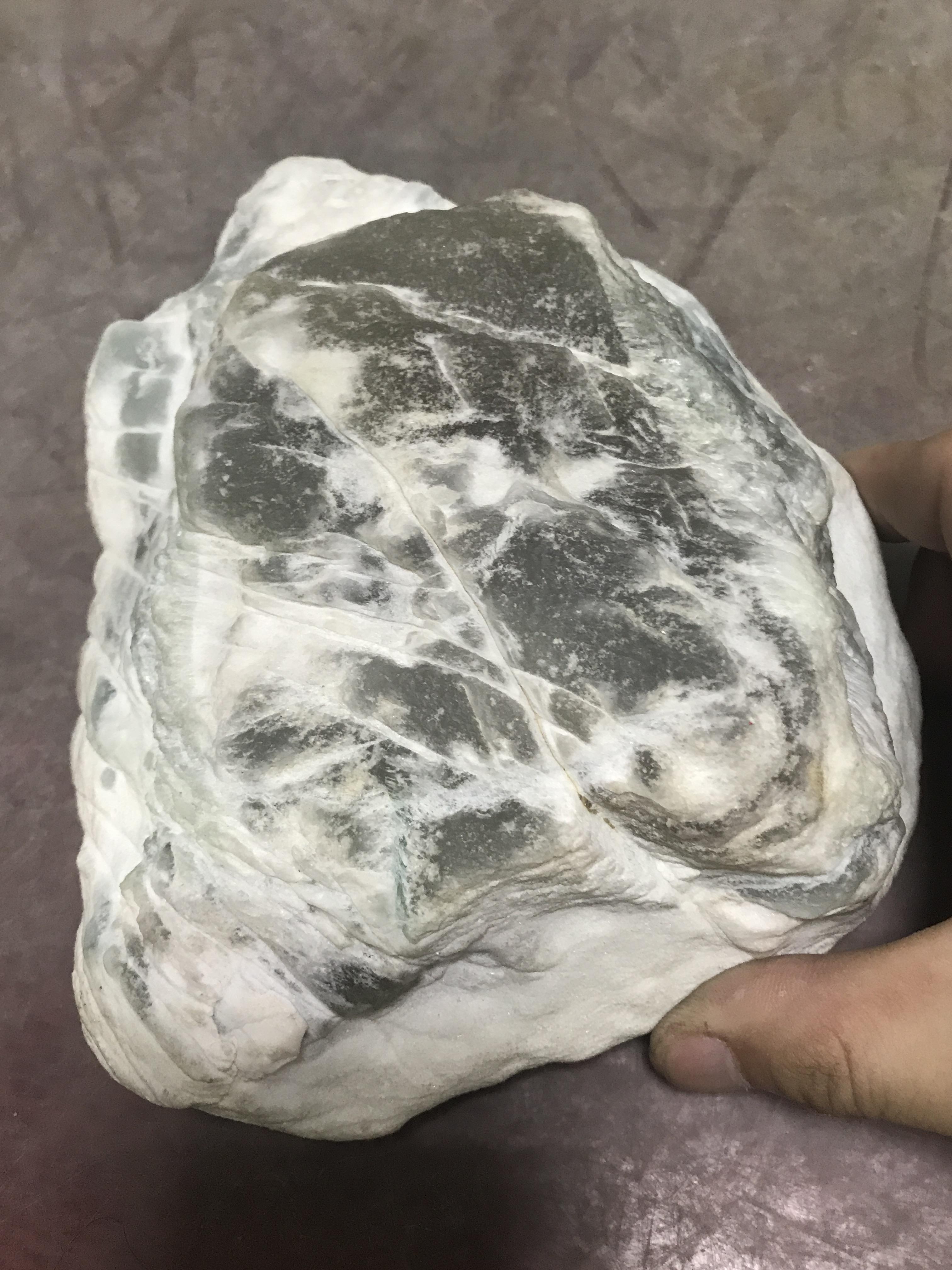 石灰石是什么？石灰石的用途有哪些？