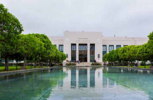 帕萨迪纳城市学院(pasadena city college)成立于1924年,位于加