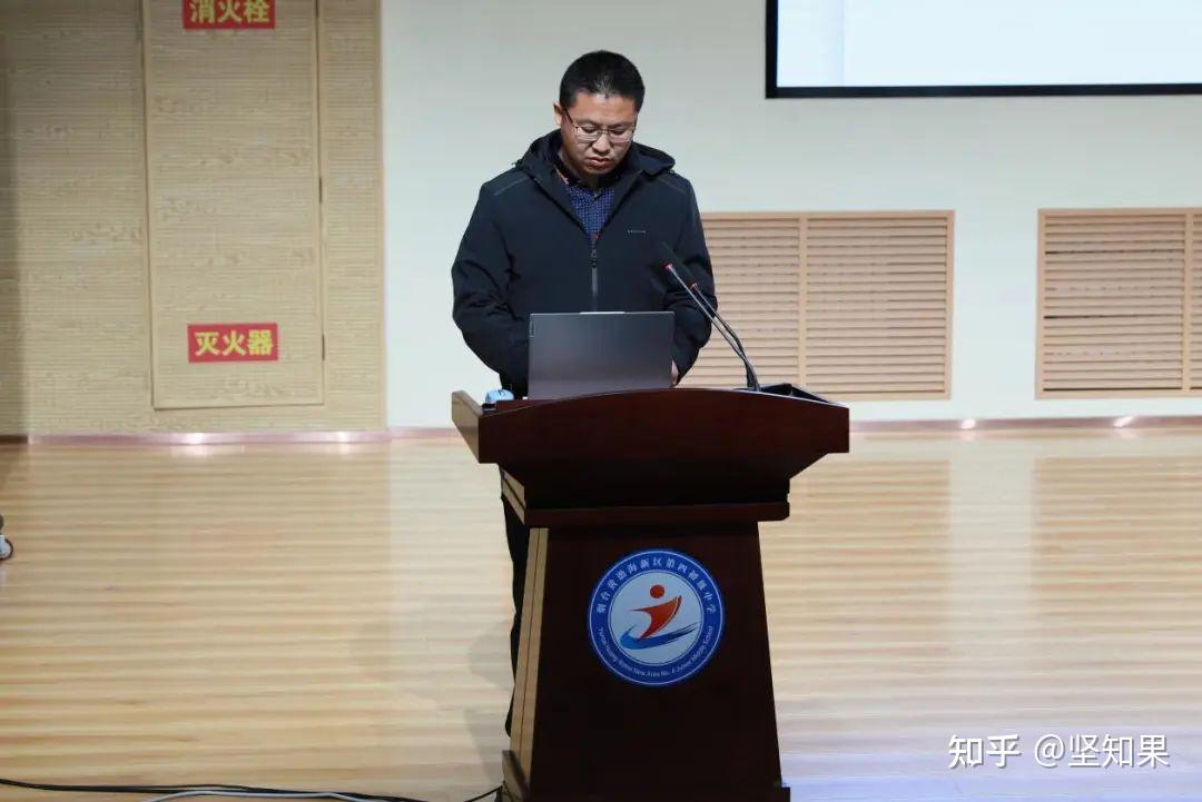 在学校经验分享环节中,开发区四中,莱州实验中学,莱山院格庄中学做了