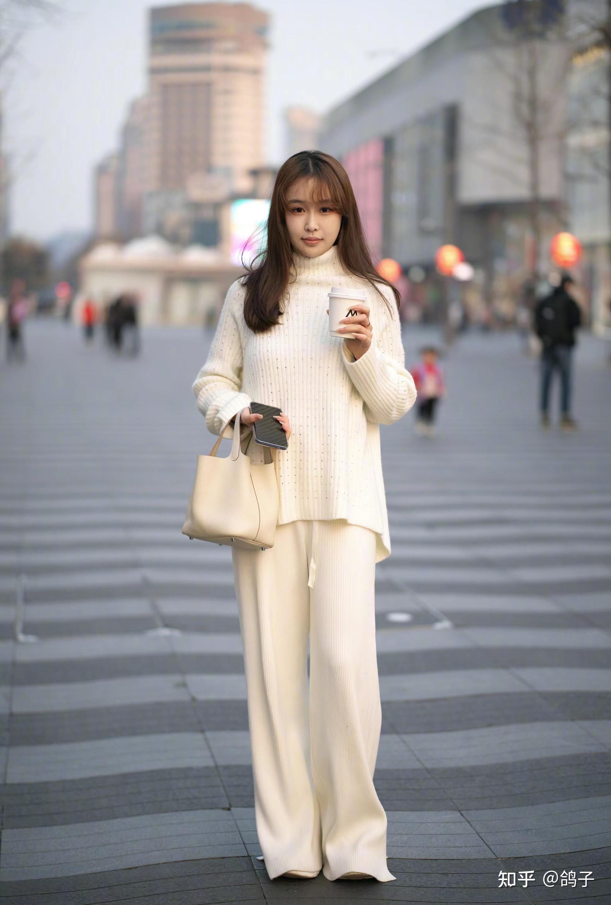 爱马仕最值得入手的包包:lindy,菜篮子,herbag穿搭示范