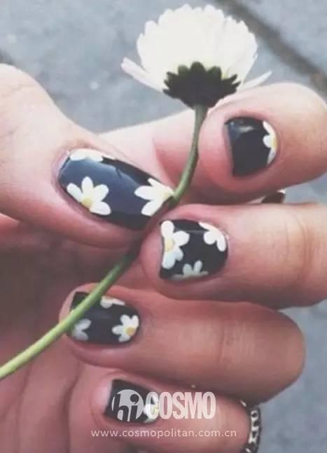 快抱走|过节送你50款美甲图案 拿走不谢!-美甲图片2021过年