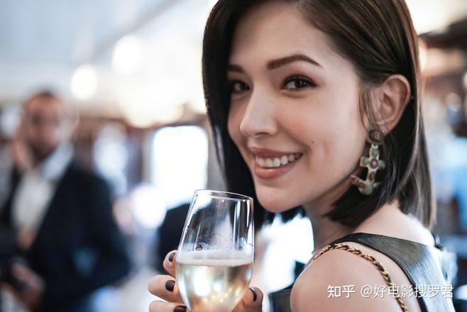 浪子回头许玮甯邱泽官宣结婚唐嫣知道后笑了三天