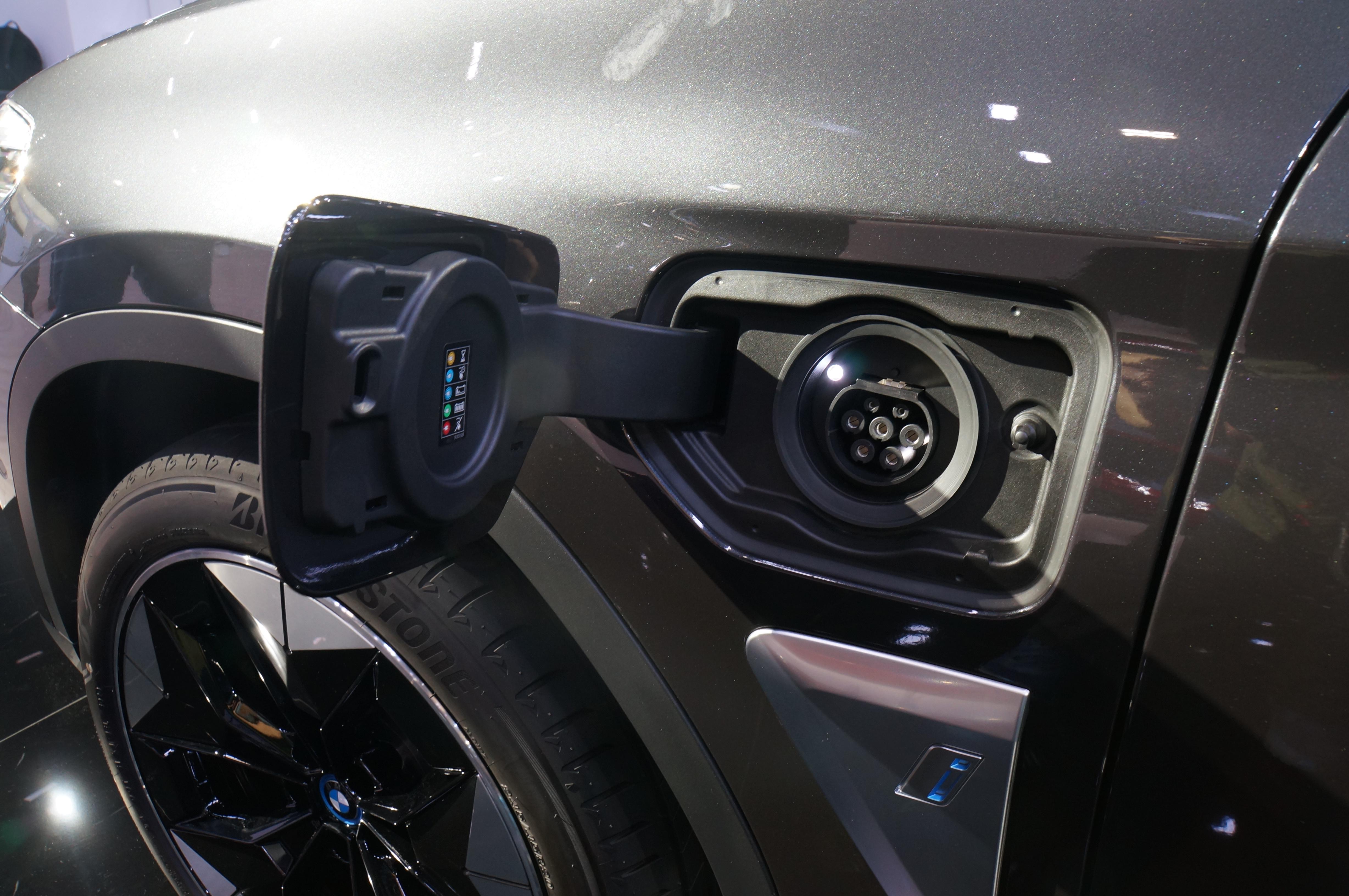 国产宝马ix3售4699万5099万元