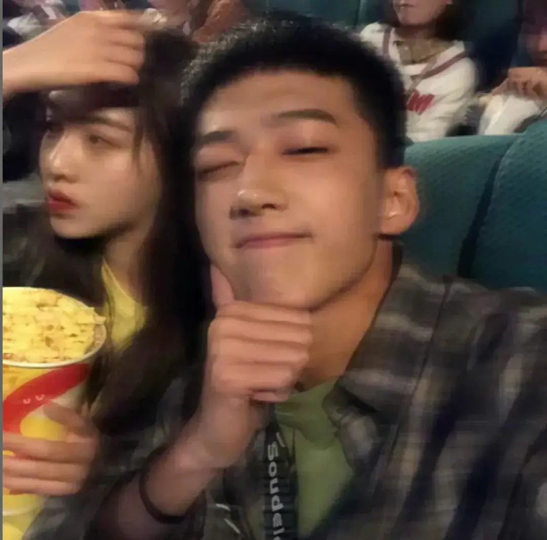 一些超级特别又好看的情侣头像,共190张-最好看的情侣头像动漫一人一半