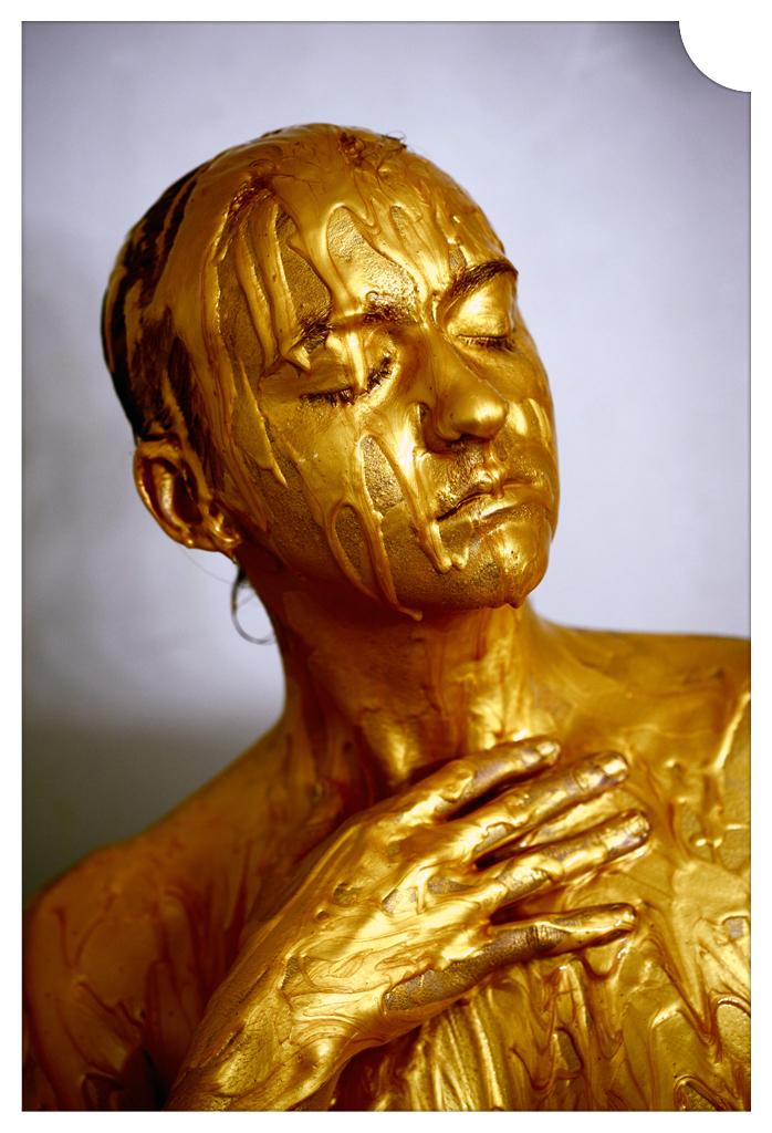 金眼银牙内外增生爱尔眼科股票价值投资分析