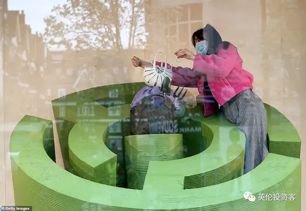 终于等到了 英国所有商店明天重开 牛津街整装待发 专家警告解封别太快 全网搜 终于等到了 英国所有商店明天重开 牛津街整装待发 专家警告解封别太快 全网搜
