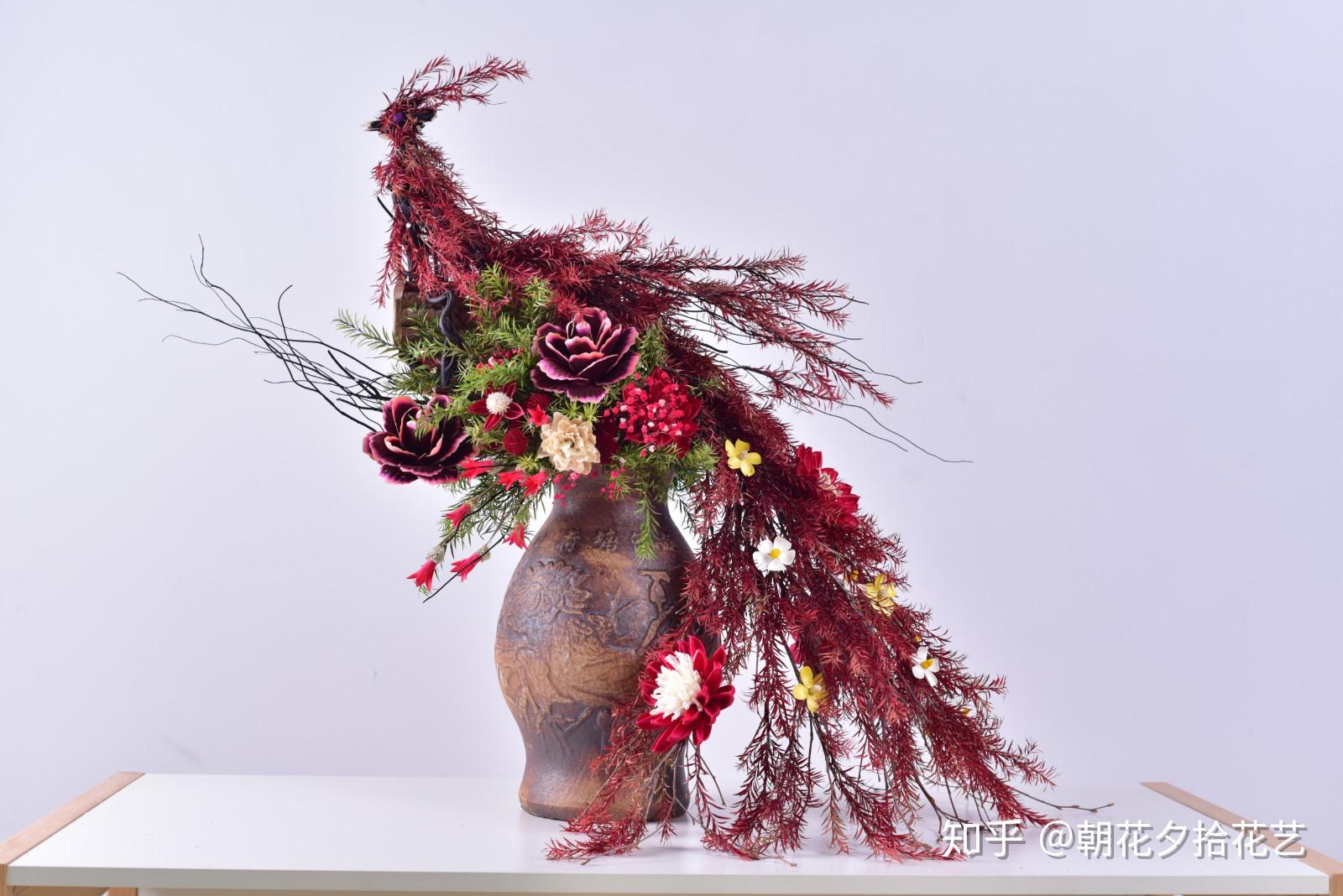 西式插花一般指欧美各国传统的插花艺术形式.