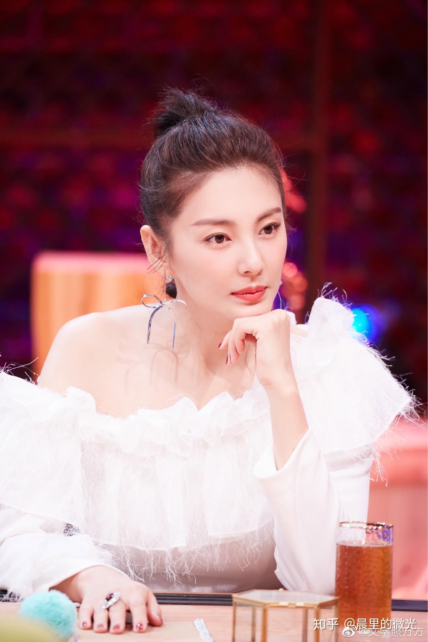 作为一名早期只是觉得张雨绮很美气质很女神的人到现在看了浪姐很喜欢