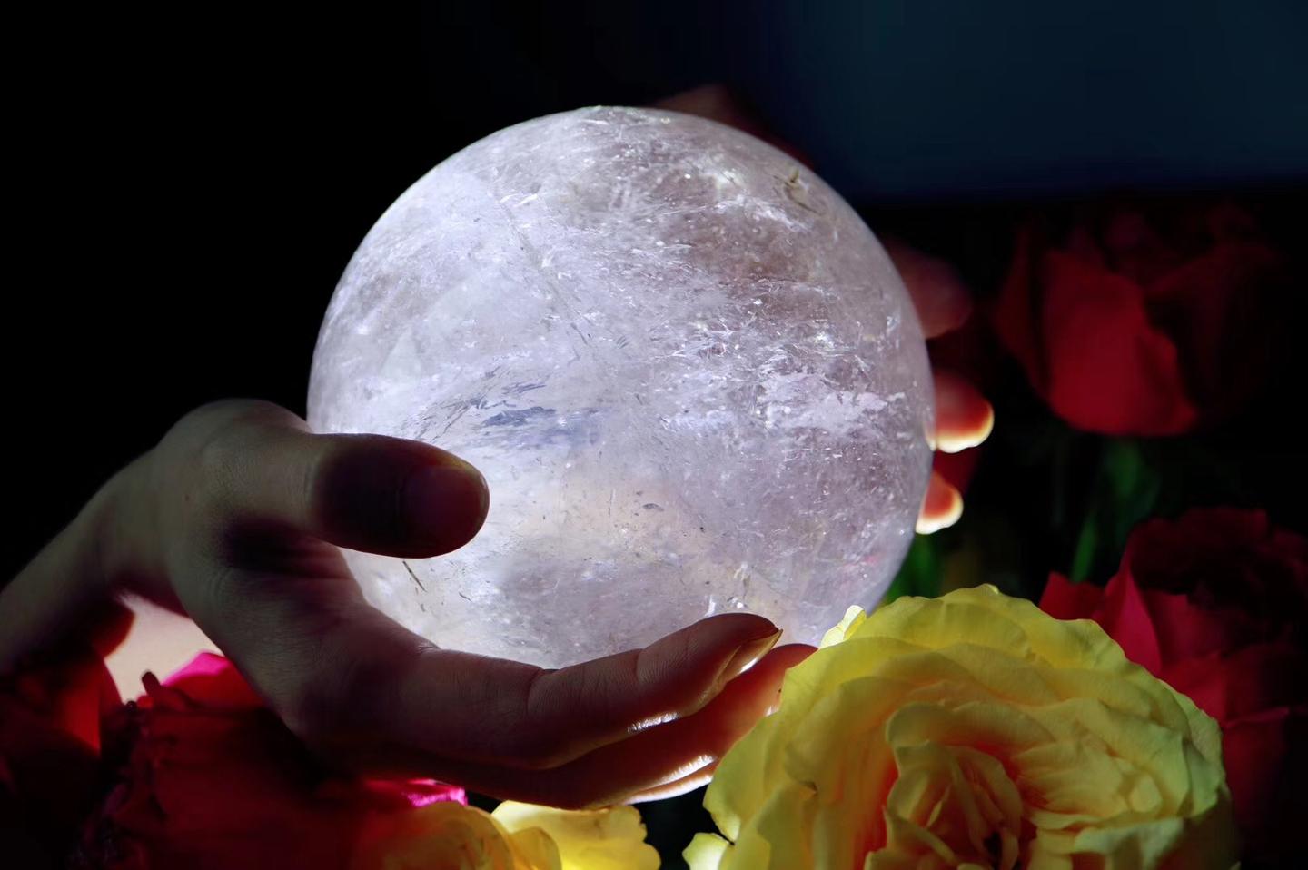 白水晶球的寓意 神奇白水晶球在风水中有哪些影响 知乎 白水晶球的寓意 神奇白水晶球在风水中有哪些影响 知乎