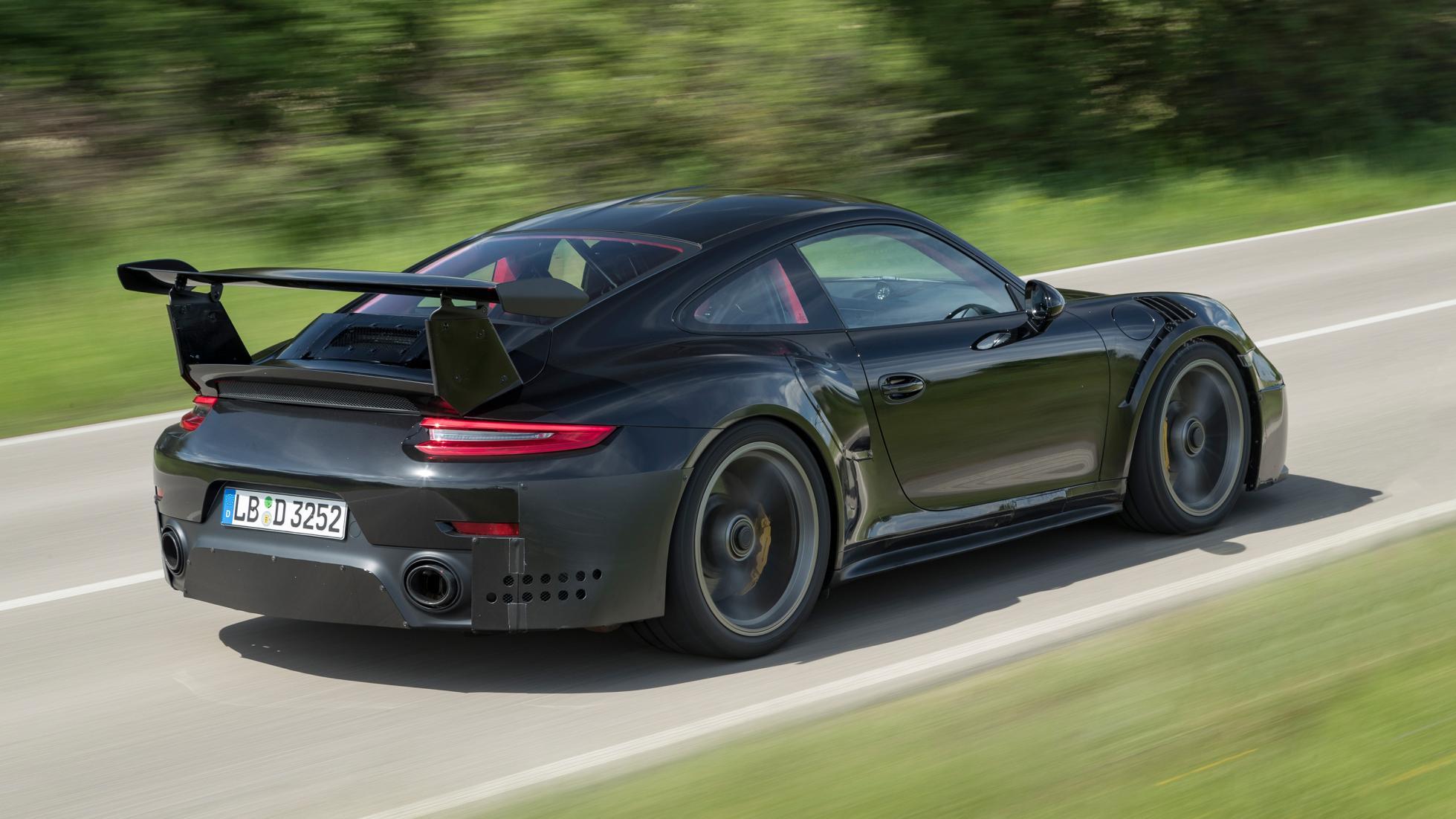 最强街车保时捷gt2rs将在6月底发布