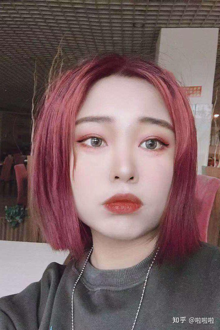 有没有那种单眼皮小眼睛塌鼻梁厚嘴唇但还挺好看的女生? - 知乎