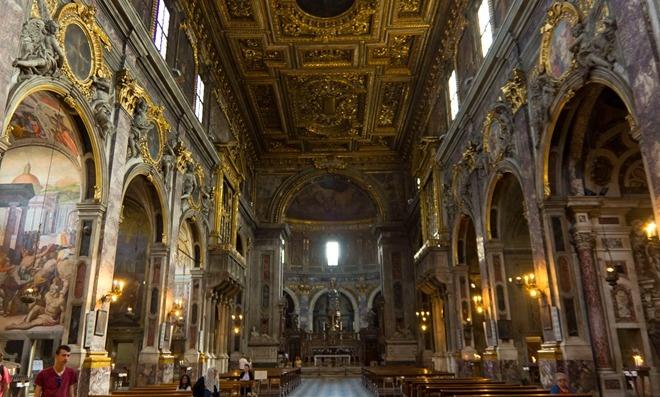 佛罗伦萨圣母领报圣殿中庭回廊壁画安德烈德尔萨托作品圣路加礼拜堂