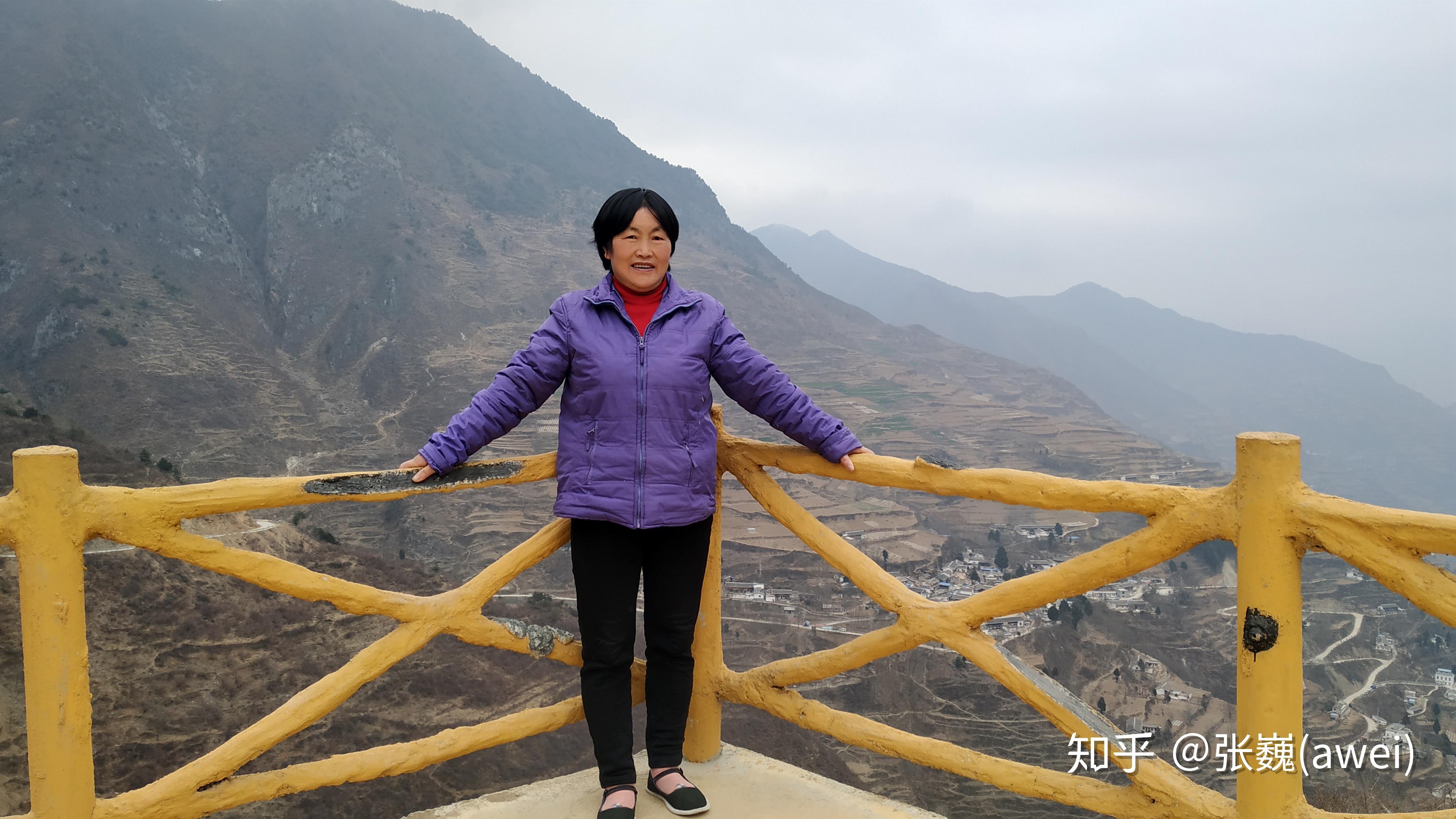 我的母亲是一位普通的农村妇女,就好像大海里的